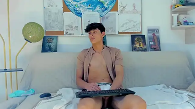 logan thomas online show from February 2026 06:02:02 PM