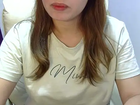    zurIII09  online show from December 2025 09:29:01 AM