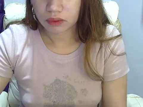    zurIII09  online show from April 2026 10:01:02 PM