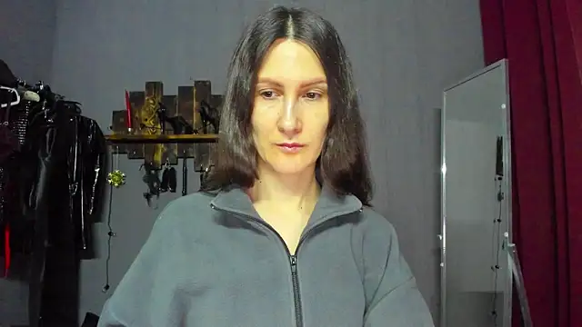 Snapshot of Mistress_Pamela chatting on January 2025 03:44:02 AM Mistress Pamela online show from January 2025 03:44:02 AM