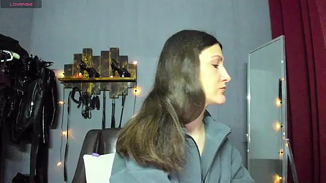 Snapshot of Mistress_Pamela chatting on February 2025 05:53:01 AM Mistress Pamela online show from February 2025 05:53:01 AM