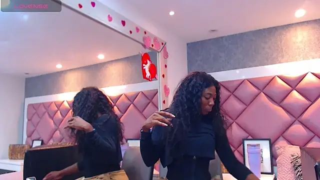 Snapshot of DanielaDuff chatting on October 2025 07:47:02 PM DanielaDuff online show from October 2025 07:47:02 PM