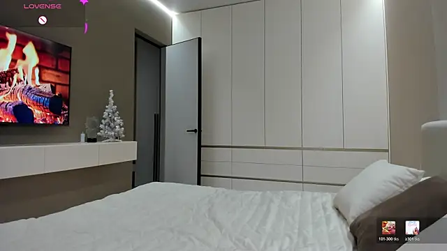 JenniferQueen11 online show from January 2026 04:01:01 PM