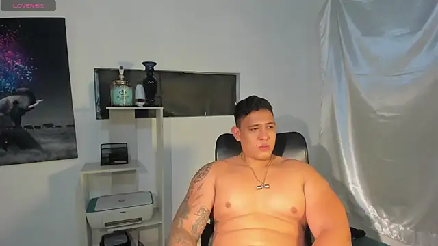 Colton Massif online show from December 2024 11:00:01 AM