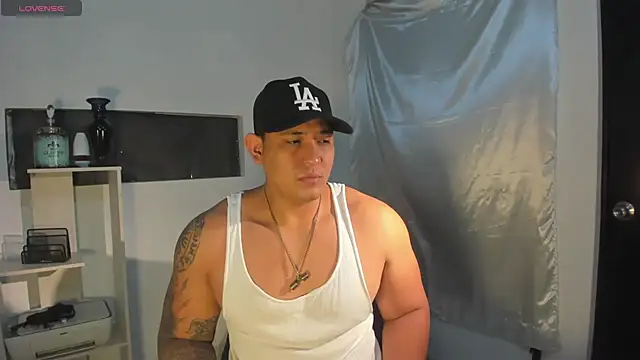 Colton Massif online show from December 2024 07:22:02 AM