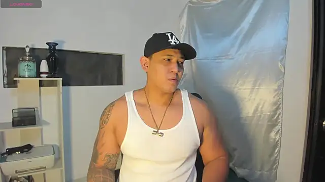 Colton Massif online show from December 2024 03:36:01 AM