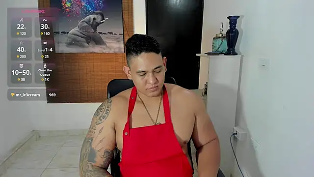 Colton Massif online show from March 2025 06:18:02 AM