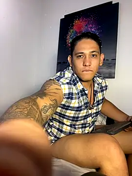 Colton Massif online show from September 2025 01:40:01 AM