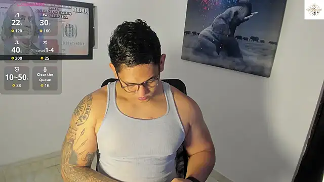 Colton Massif online show from November 2025 11:25:02 PM