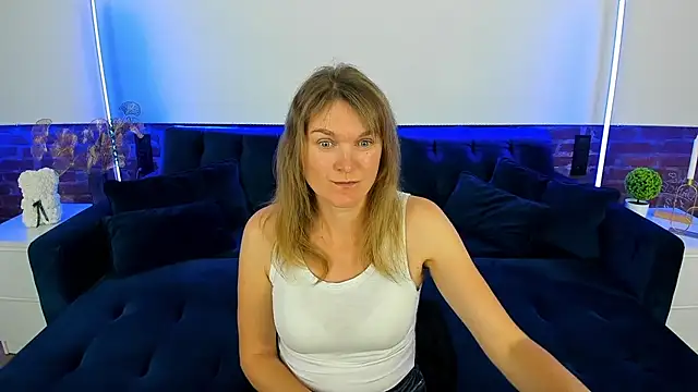 Anabell xxx online show from October 2025 06:37:01 PM