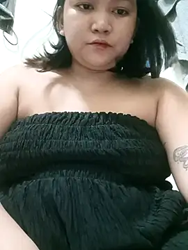 milkytitsmom4u online show from December 2025 05:54:02 PM