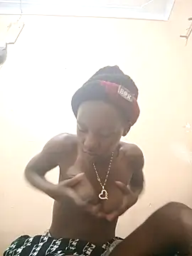 Petite li online show from November 2025 04:27:01 PM