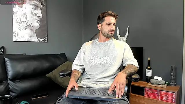 Davevilboy online show from January 2025 12:45:02 PM