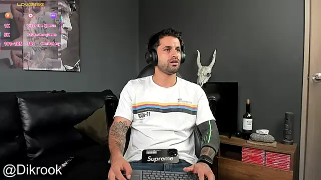 Davevilboy online show from February 2025 12:17:01 PM