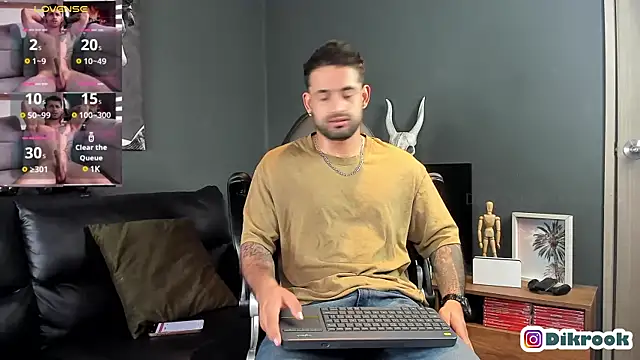 Davevilboy online show from February 2025 12:05:02 PM