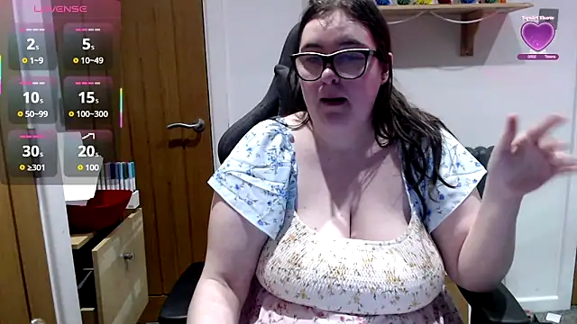 Rebecca Summer online show from April 2026 05:57:01 PM