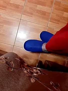 feet toes online show from October 2025 04:57:02 AM