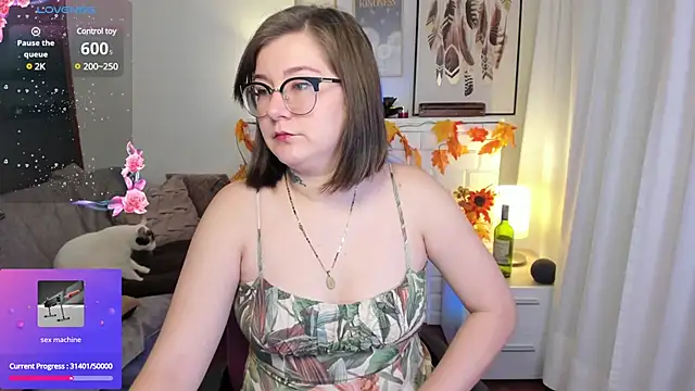 HunnyyLove online show from March 2025 05:24:02 PM