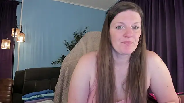 Kelly Carolina online show from March 2026 12:08:01 PM