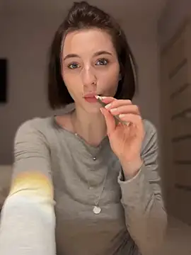 Camilla Railian online show from December 2024 08:27:02 PM