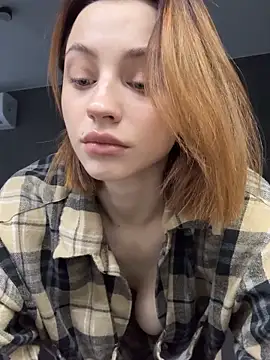 Camilla Railian online show from October 2025 12:47:01 PM