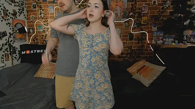 yamy yamy yamy online show from December 2024 01:28:01 PM