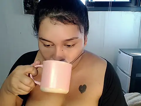 Snapshot of Hardcore_Tgirl chatting on June 2026 11:27:02 PM Hardcore Tgirl online show from June 2026 11:27:02 PM