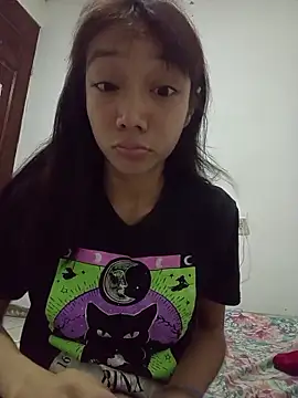 Karmakuro online show from April 2026 12:37:02 AM