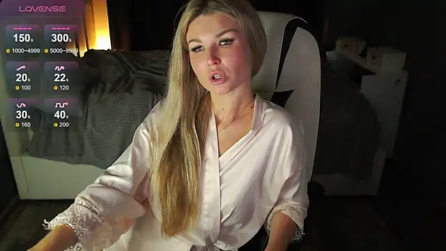 AngelMiaM online show from September 2025 06:56:02 PM