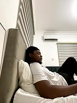 finefinance online show from October 2025 07:00:01 PM