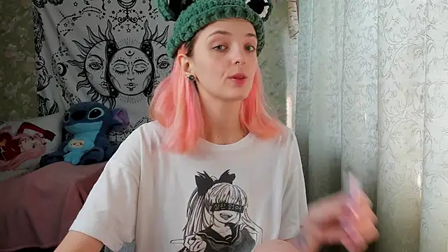 Snapshot of Cutie_Adelia chatting on February 2025 08:18:02 AM Cutie Adelia online show from February 2025 08:18:02 AM