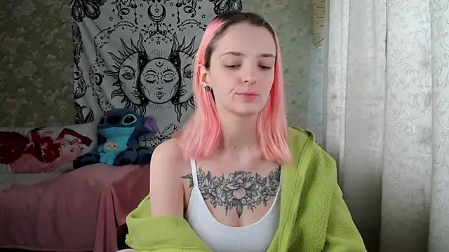 Snapshot of Cutie_Adelia chatting on February 2025 07:26:01 AM Cutie Adelia online show from February 2025 07:26:01 AM