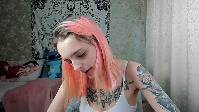 Snapshot of Cutie_Adelia chatting on February 2025 11:16:02 AM Cutie Adelia online show from February 2025 11:16:02 AM