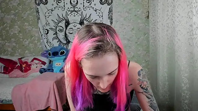 Snapshot of Cutie_Adelia chatting on February 2025 01:49:02 PM Cutie Adelia online show from February 2025 01:49:02 PM