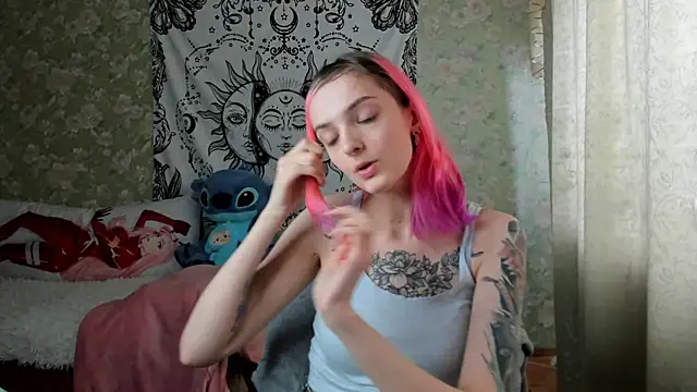 Snapshot of Cutie_Adelia chatting on March 2025 10:15:02 AM Cutie Adelia online show from March 2025 10:15:02 AM