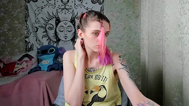 Snapshot of Cutie_Adelia chatting on March 2025 10:50:01 AM Cutie Adelia online show from March 2025 10:50:01 AM