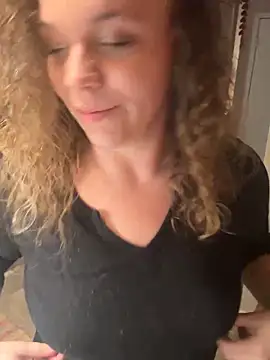 AuroraSummers online show from March 2025 03:40:01 AM