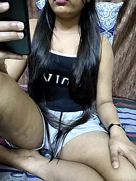 Snapshot of Nupur_69 chatting on April 2026 08:04:02 PM Nupur 69 online show from April 2026 08:04:02 PM