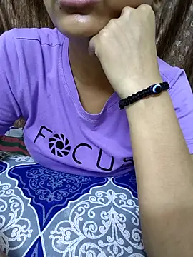 Snapshot of Nupur_69 chatting on May 2026 08:04:02 PM Nupur 69 online show from May 2026 08:04:02 PM