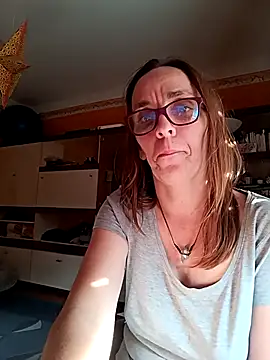 Dettybitch40 online show from September 2025 03:12:02 PM