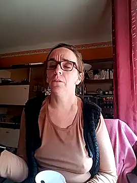 Dettybitch40 online show from October 2025 12:39:02 PM