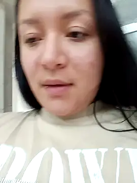 Arisha34 online show from December 2024 09:33:01 PM