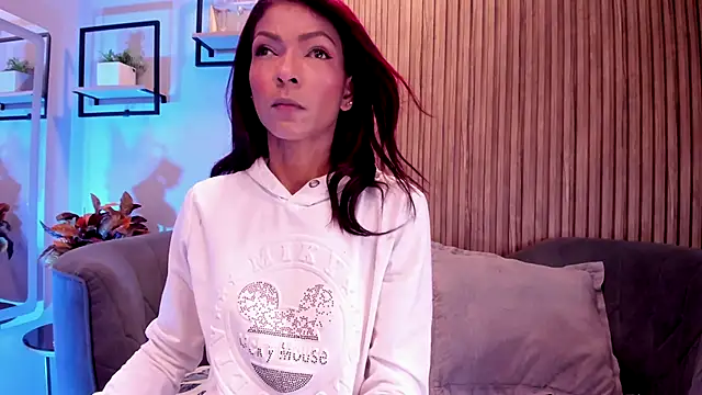 HannaPetit online show from October 2025 07:08:01 PM