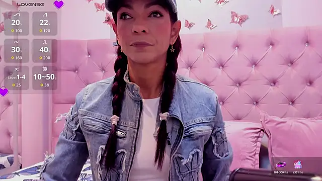 HannaPetit online show from April 2026 12:25:01 PM