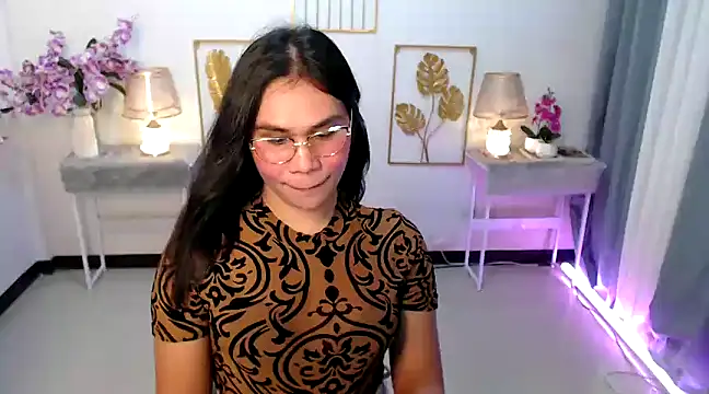 Asian flabby online show from December 2024 06:01:02 PM