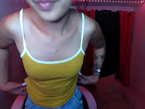 young salsalita online show from February 2025 03:17:01 PM