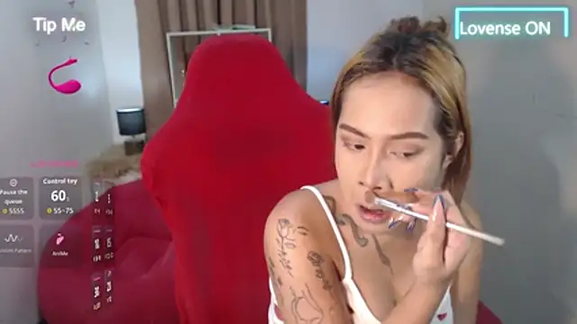 FrancineGarcia online show from November 2025 01:11:01 PM