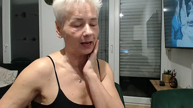 Snapshot of Hot_Ann52 chatting on February 2026 11:47:01 PM Hot Ann52 online show from February 2026 11:47:01 PM