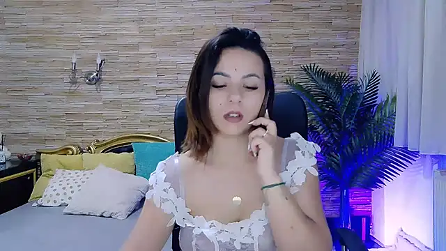 PlayfulElla online show from February 2025 10:04:02 AM