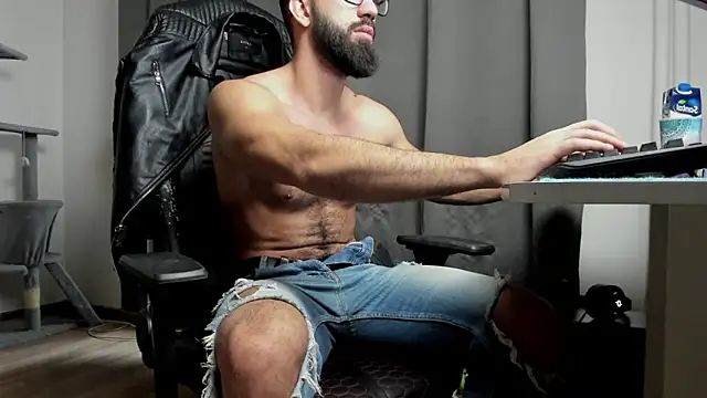 liamaesthetic online show from February 2025 07:29:02 AM